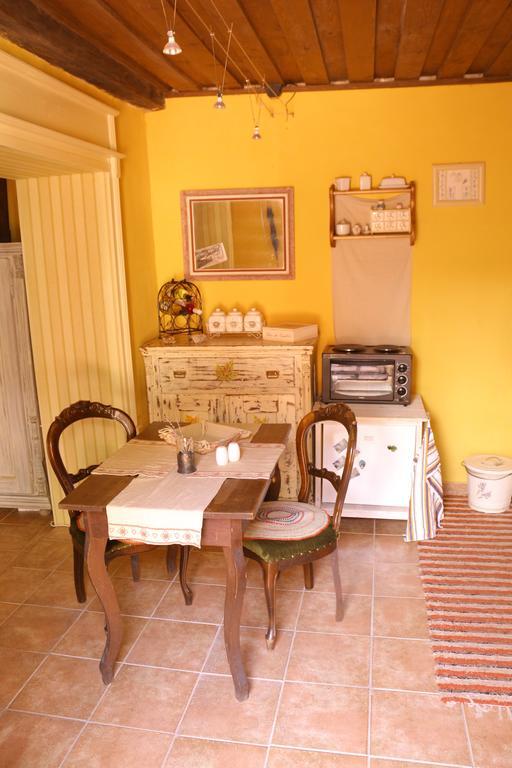 Apartman Na Zlatom Dvore Banská Štiavnica Zimmer foto